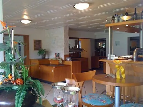 Prima Strandcafe מלון Roßbach